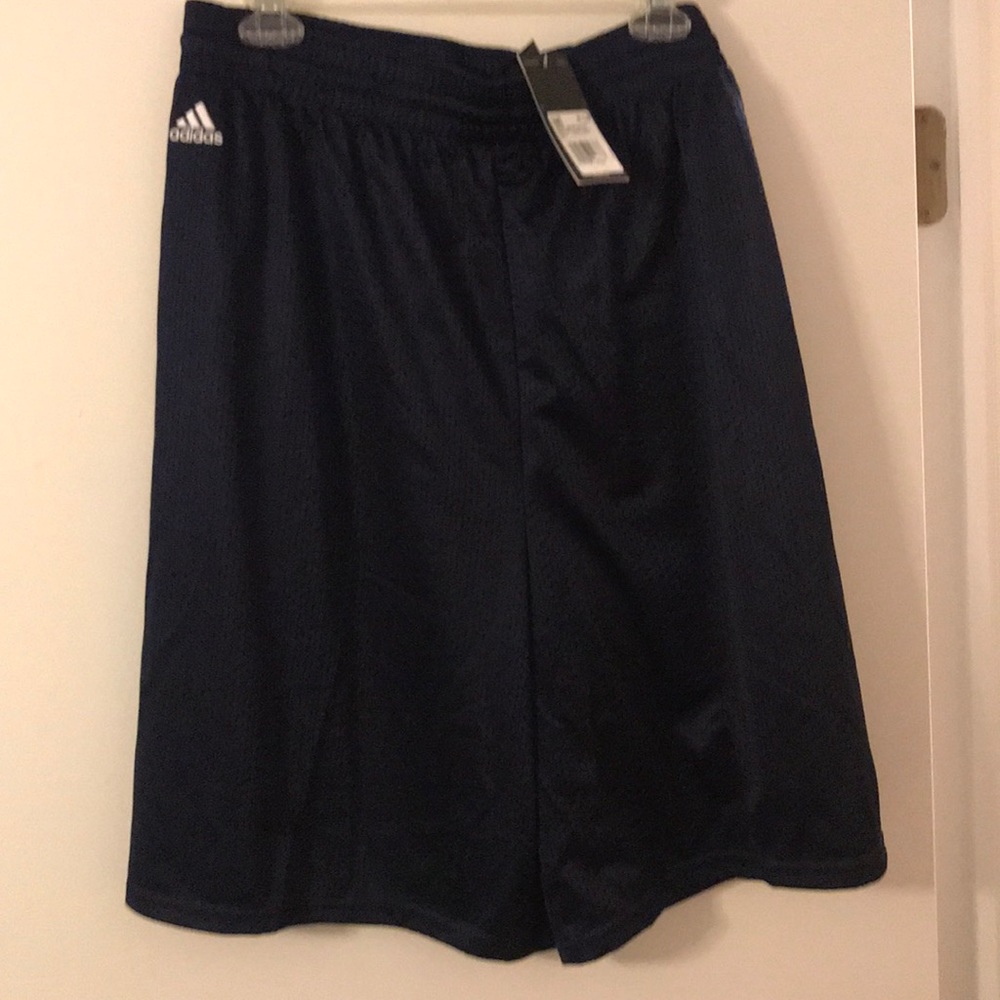 Basic mesh adidas shorts.